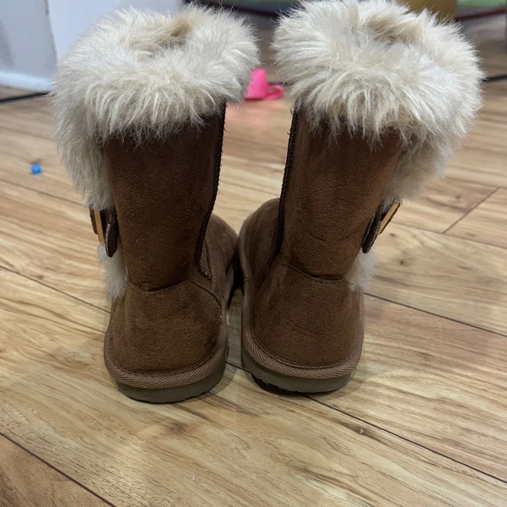 Girls Brown Suede Fur-Lined Boots